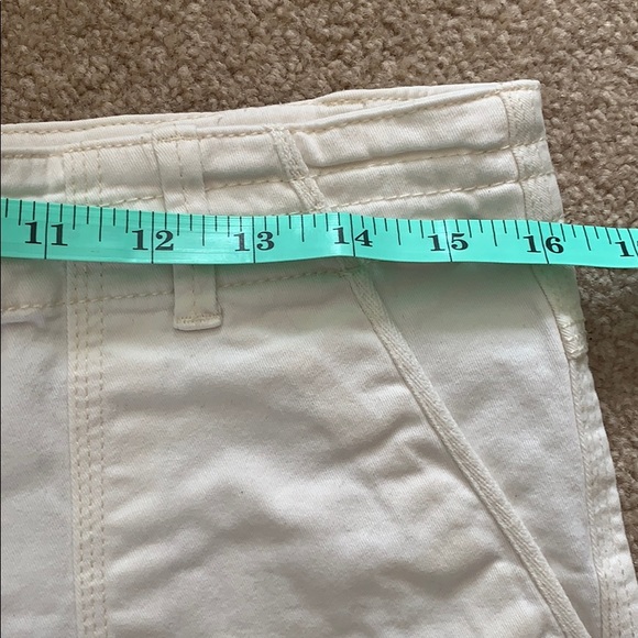 Off-white shorts, Marks Work Warehouse sz 6 - Picture 5 of 6